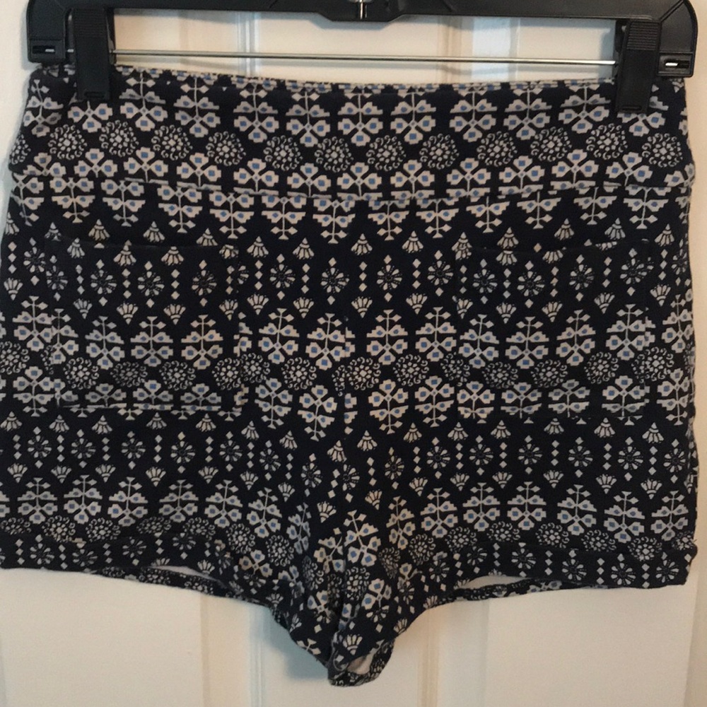 Hollister pull on shorts